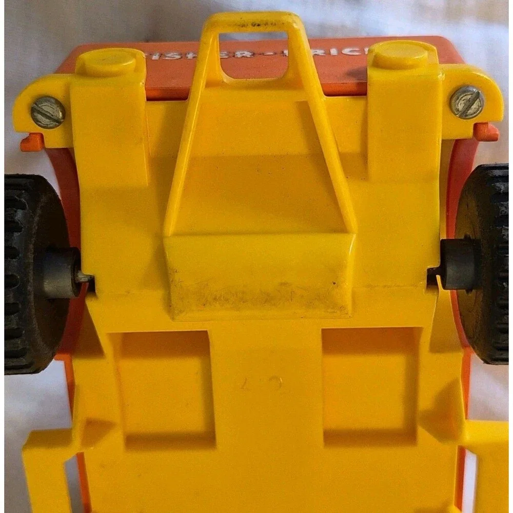 Vintage 1977 Fisher Price Adventure People Northwoods Trailblazer Jeep Orange